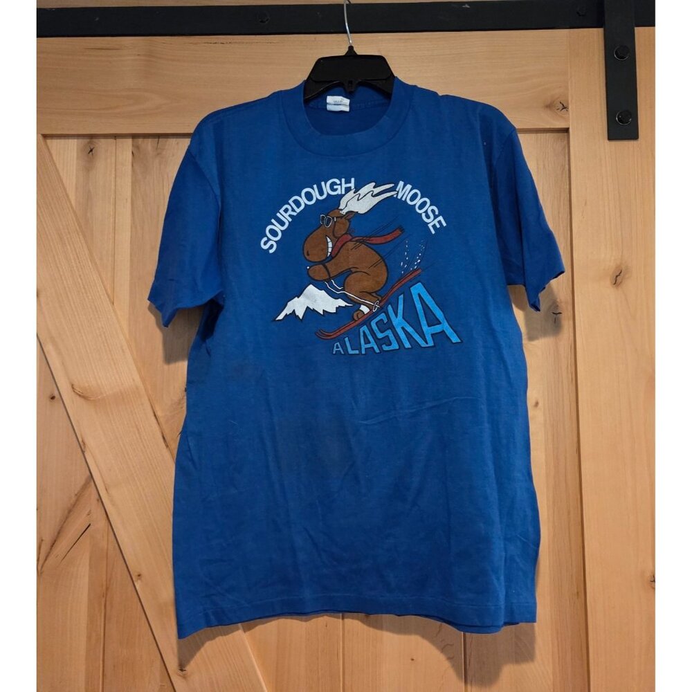 Vintage 80's Size XL Sourdough Moose Alaska T shirt Skiing Moose Sunglasses